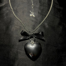 Load image into Gallery viewer, uneasy hearts necklace.