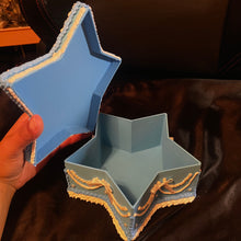 Load image into Gallery viewer, blueberry cream faux cake storage.
