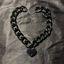 Load image into Gallery viewer, love locked necklace.
