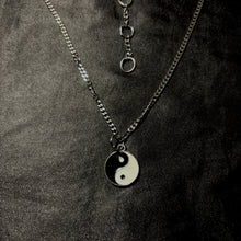 Load image into Gallery viewer, yin yang necklace.
