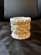 Load image into Gallery viewer, buttercream cake planter.
