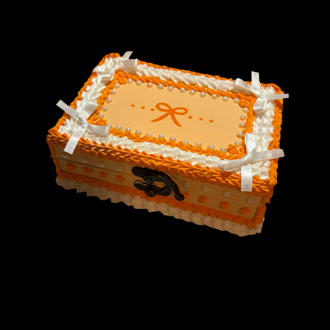 orange cream cake storage.
