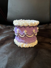 Load image into Gallery viewer, vanilla ube cake planter.
