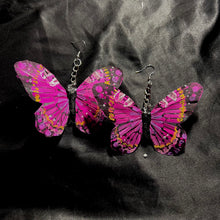 Load image into Gallery viewer, butterfly earrings.
