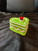 Load image into Gallery viewer, key lime cake storage.
