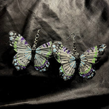 Load image into Gallery viewer, butterfly earrings.
