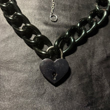 Load image into Gallery viewer, love locked necklace.
