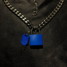 Load image into Gallery viewer, captive blue necklace.
