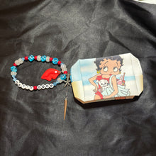 Load image into Gallery viewer, beach betty boop zip pouch.
