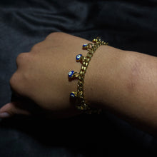 Load image into Gallery viewer, gold evil eye charm bracelet.
