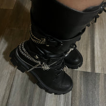 Load image into Gallery viewer, chain boots.
