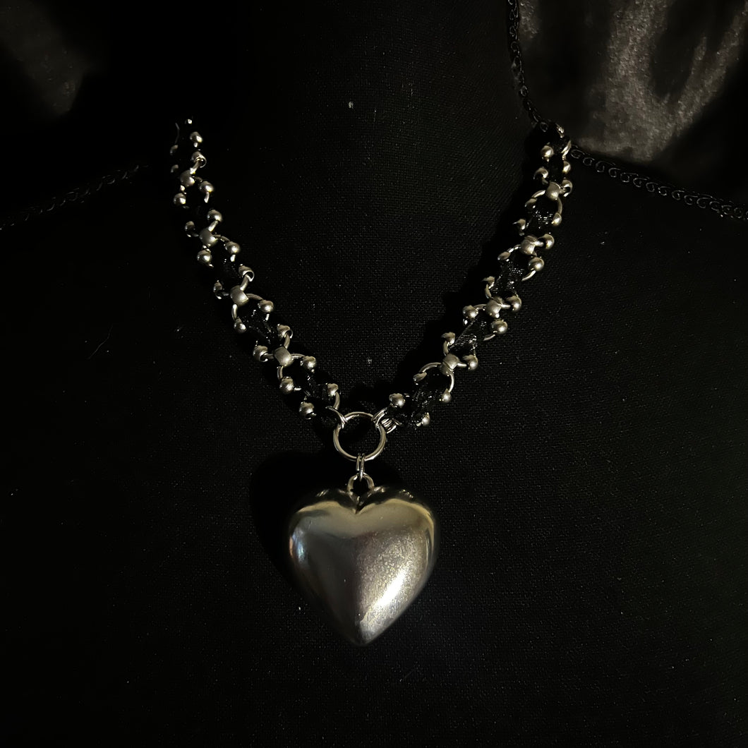 dark paradise necklace.