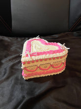 Load image into Gallery viewer, pink velvet cake storage.
