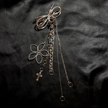 Load image into Gallery viewer, silver flora hair clip.
